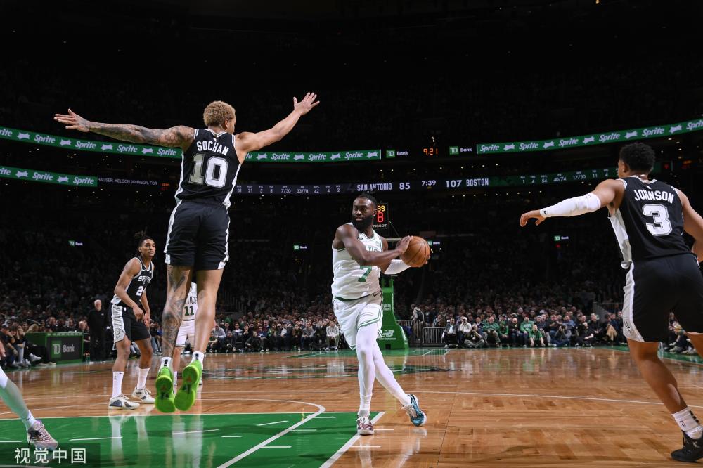 的火热显然 的火热显然